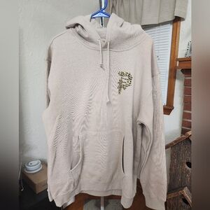 Primitive SKATEBOARD Hoodie.